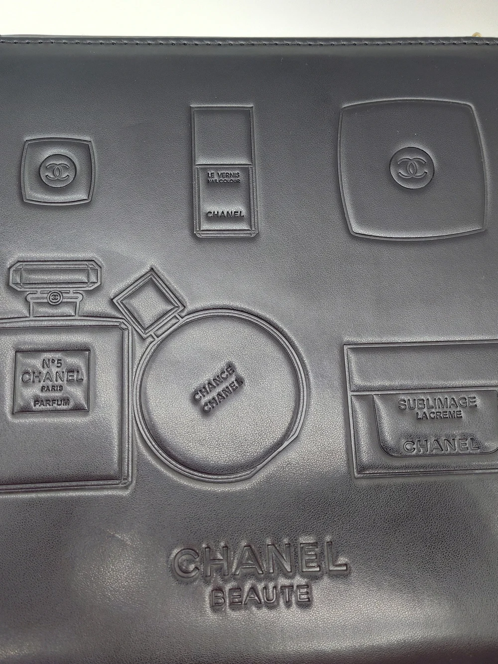 CHANEL Beaute' Lambskin Hard Shell Jewelry Case Travel Organizer Pouch NWT NIB